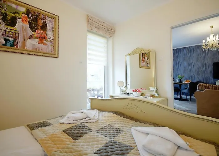 Miodowy Dom Exspanse 2 Lub 3 Z Tarasem I Parkingiem *