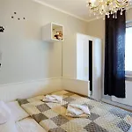 Apartment Miodowy Dom Exspanse 2 Lub 3 Z Tarasem I Parkingiem Kolberg