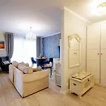 Apartment Miodowy Dom Exspanse 2 Lub 3 Z Tarasem I Parkingiem *