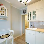 Apartment Miodowy Dom Exspanse 2 Lub 3 Z Tarasem I Parkingiem Kolberg