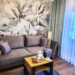 Miodowy Dom Exspanse 2 Lub 3 Z Tarasem I Parkingiem Apartamento