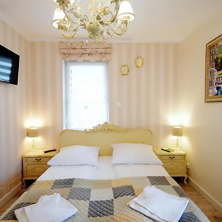 Appartement Miodowy Dom Exspanse 2 Lub 3 Z Tarasem I Parkingiem Kołobrzeg