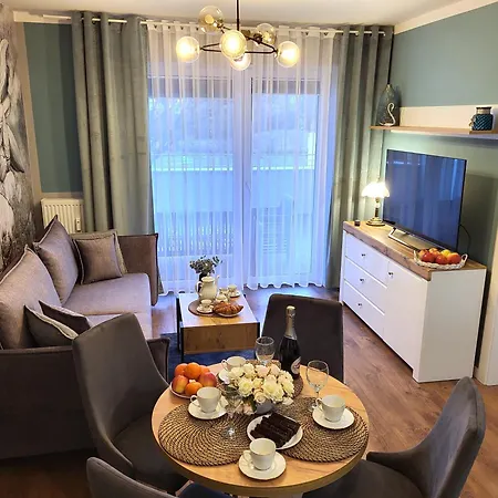 Miodowy Dom Exspanse 2 Lub 3 Z Tarasem I Parkingiem Kołobrzeg