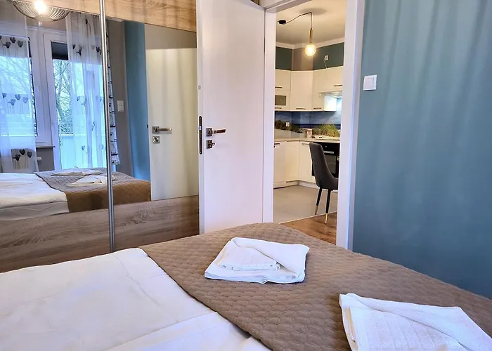 Apartment Miodowy Dom Exspanse 2 Lub 3 Z Tarasem I Parkingiem Kolobrzeg