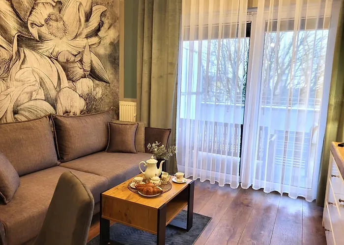 Apartment Miodowy Dom Exspanse 2 Lub 3 Z Tarasem I Parkingiem